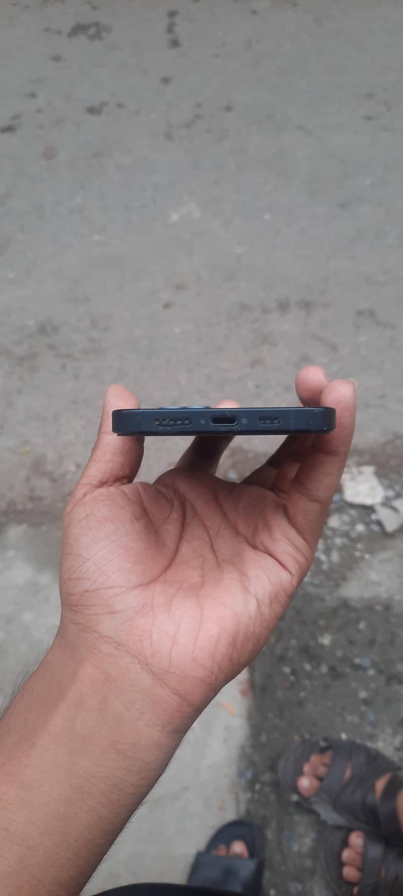 Apple iPhone 13 2