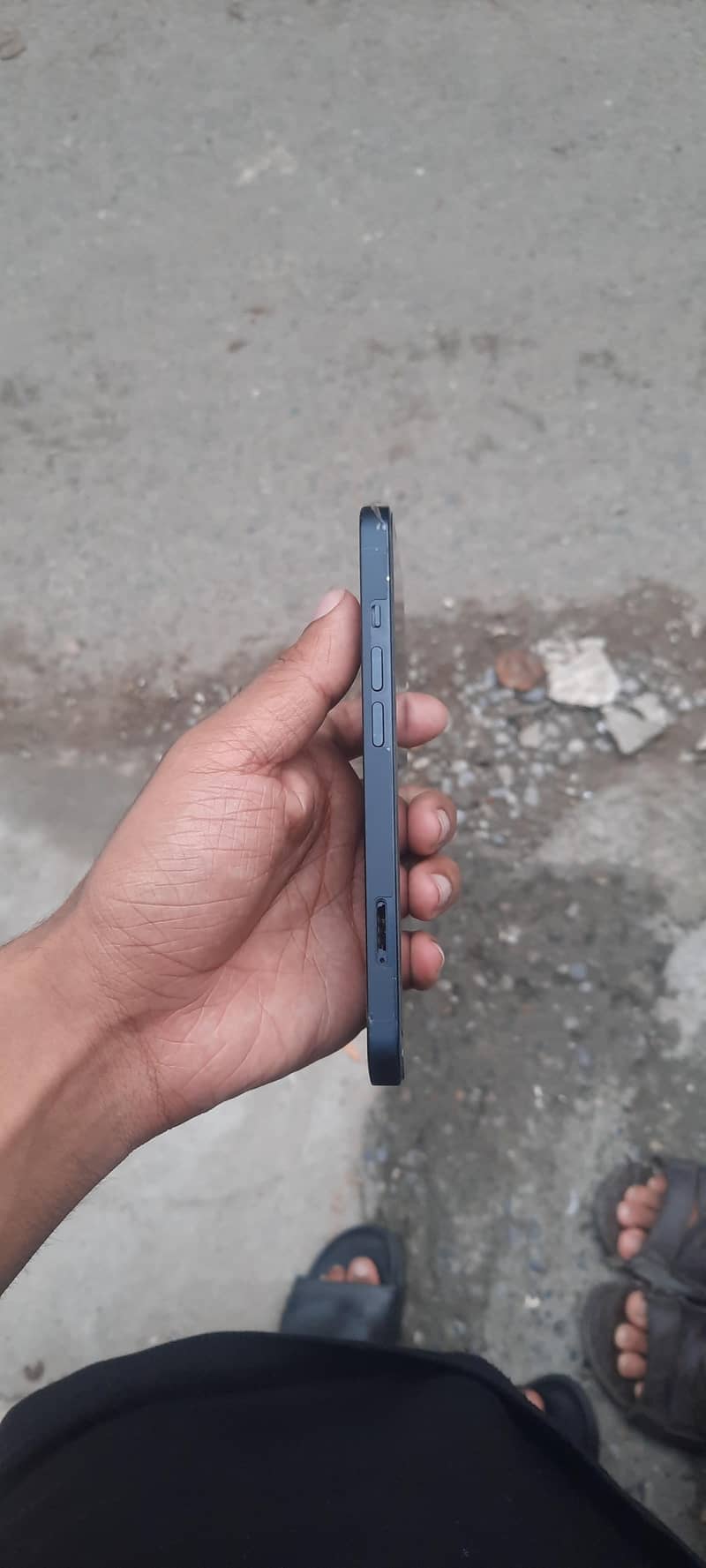 Apple iPhone 13 4