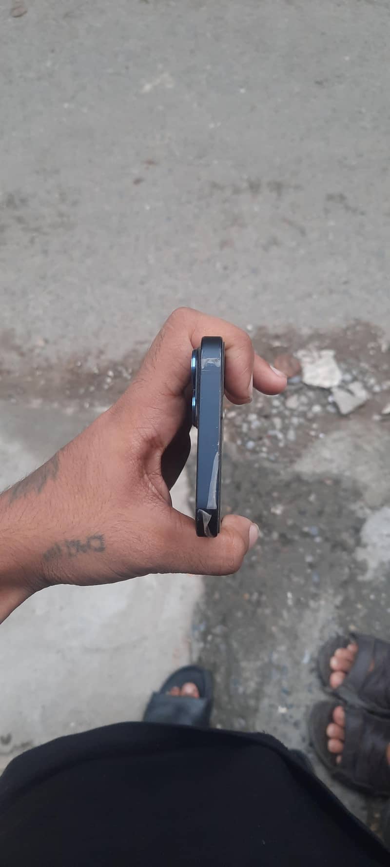 Apple iPhone 13 5