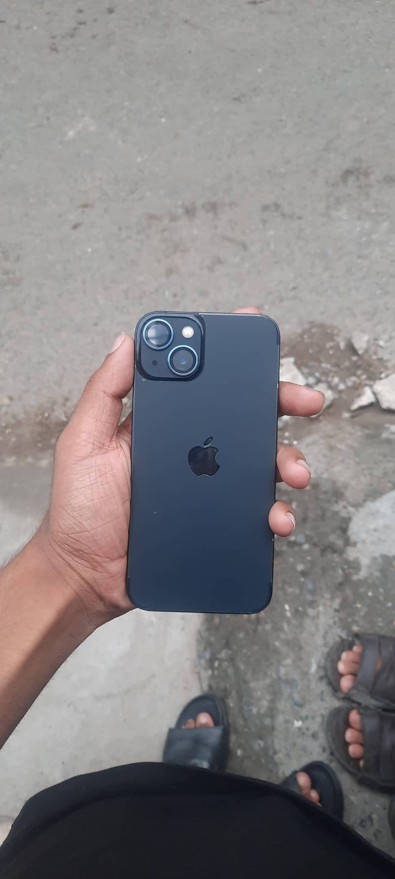 Apple iPhone 13 6