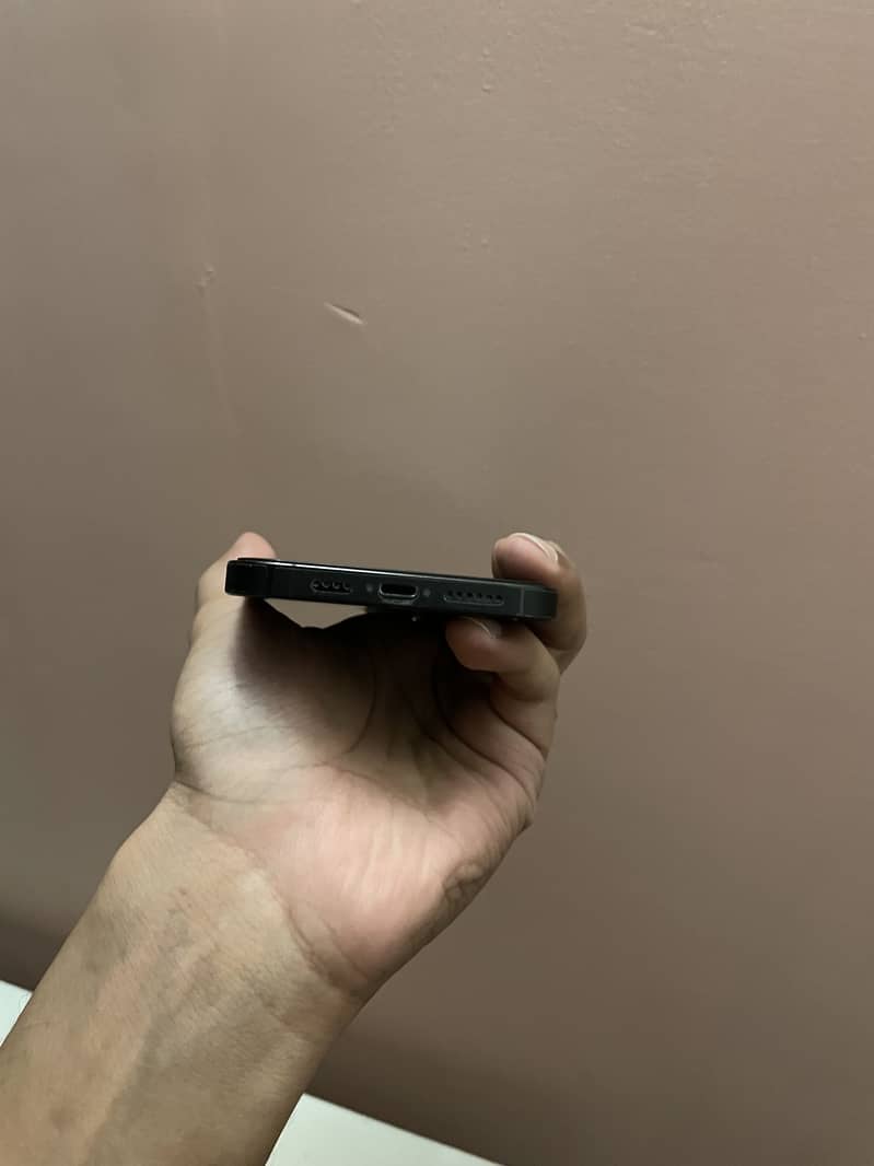 Apple iPhone 14 Pro Max 5