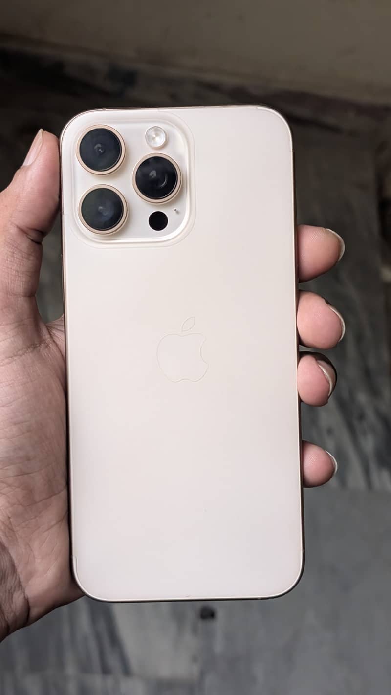 Apple iPhone 16 Pro Max JV 256GB  Desert Titanium 94% Battery 10/10 0