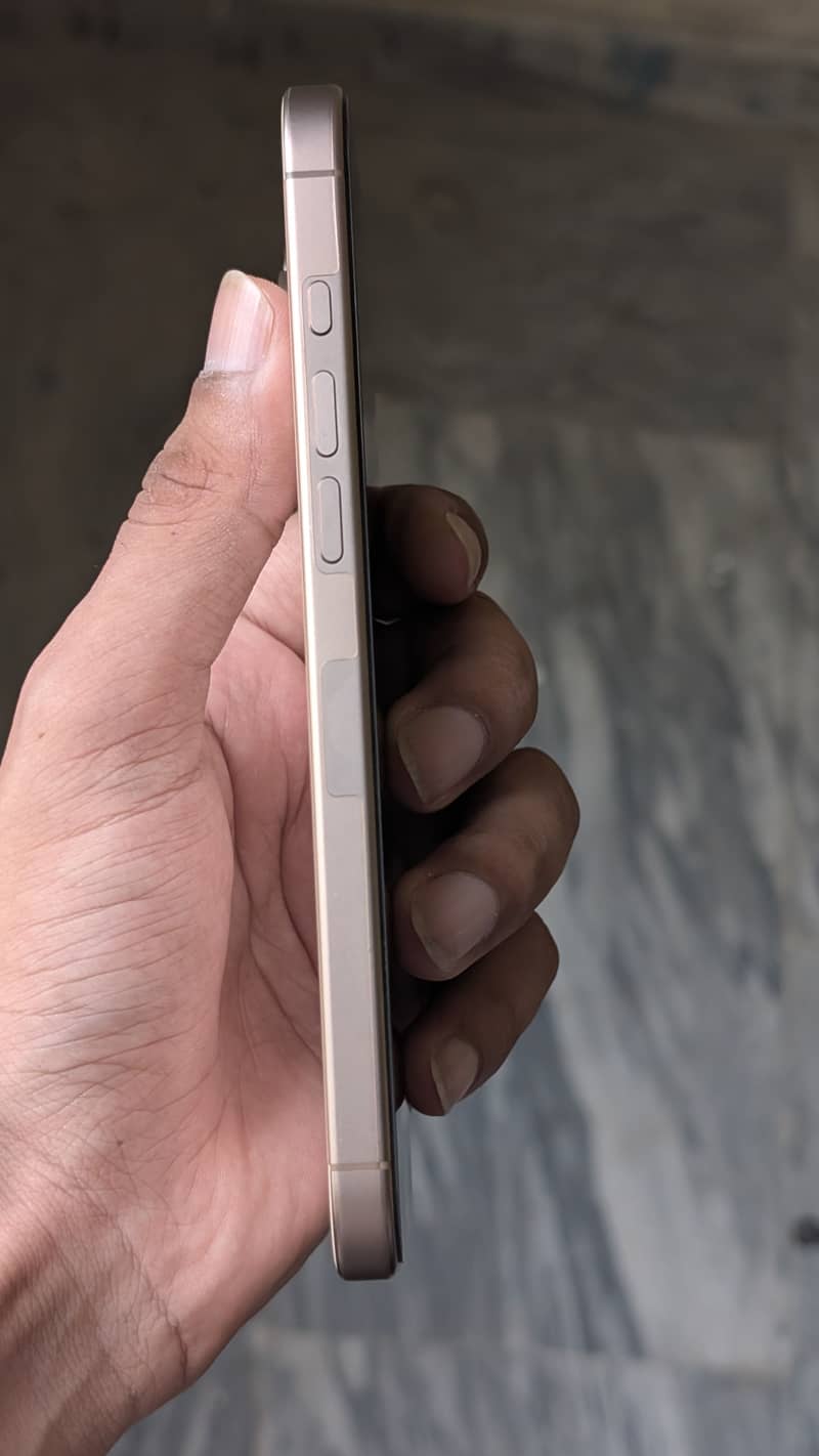 Apple iPhone 16 Pro Max JV 256GB  Desert Titanium 94% Battery 10/10 3