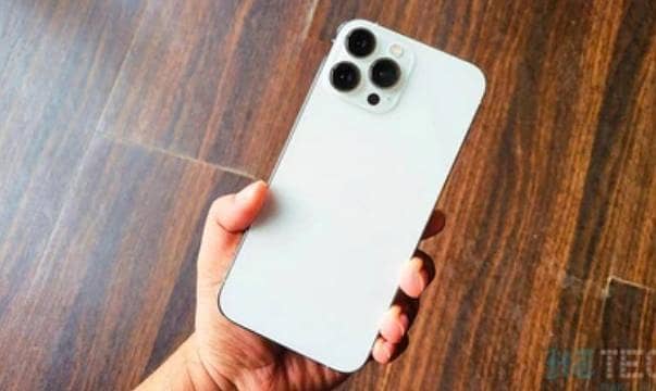 Apple iPhone 13 2