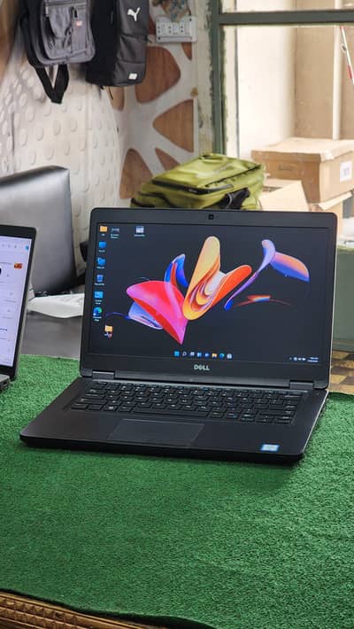 Dell latitude 5480. core i5 7th gen 8gb/256gb ssd laptop