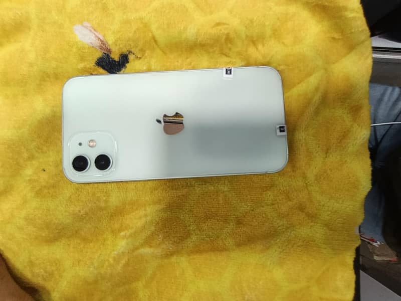 Apple iPhone 12 2