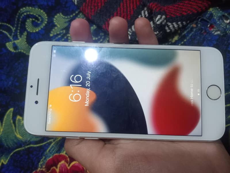 Apple iPhone 7 0