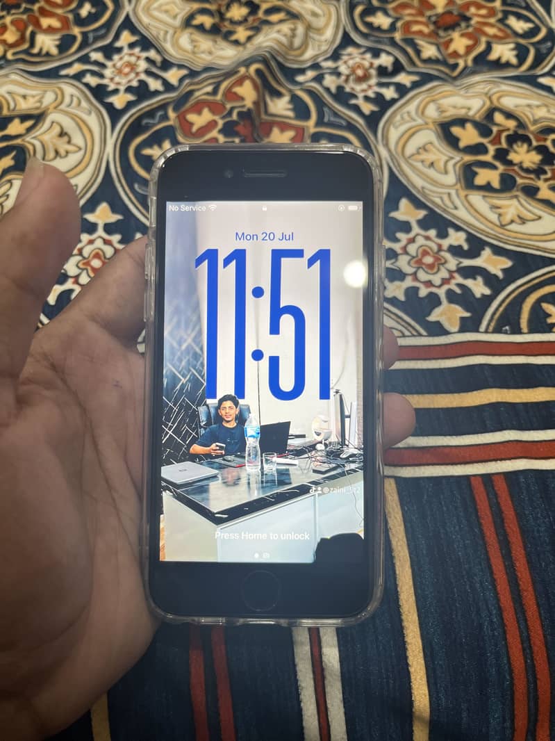 Ipone se 2020 7