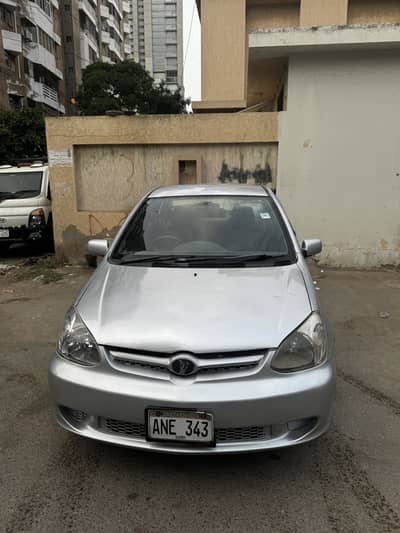 Toyota Platz 2002
