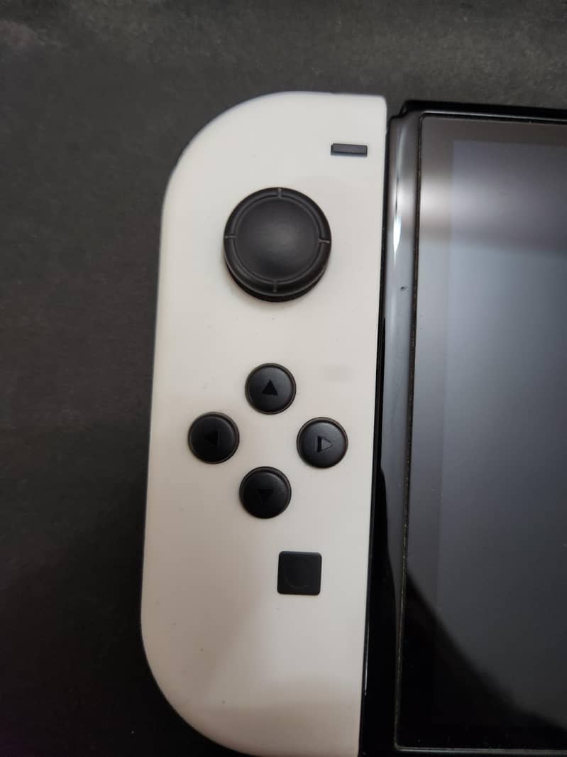 Nintendo Switch OLED USED 4