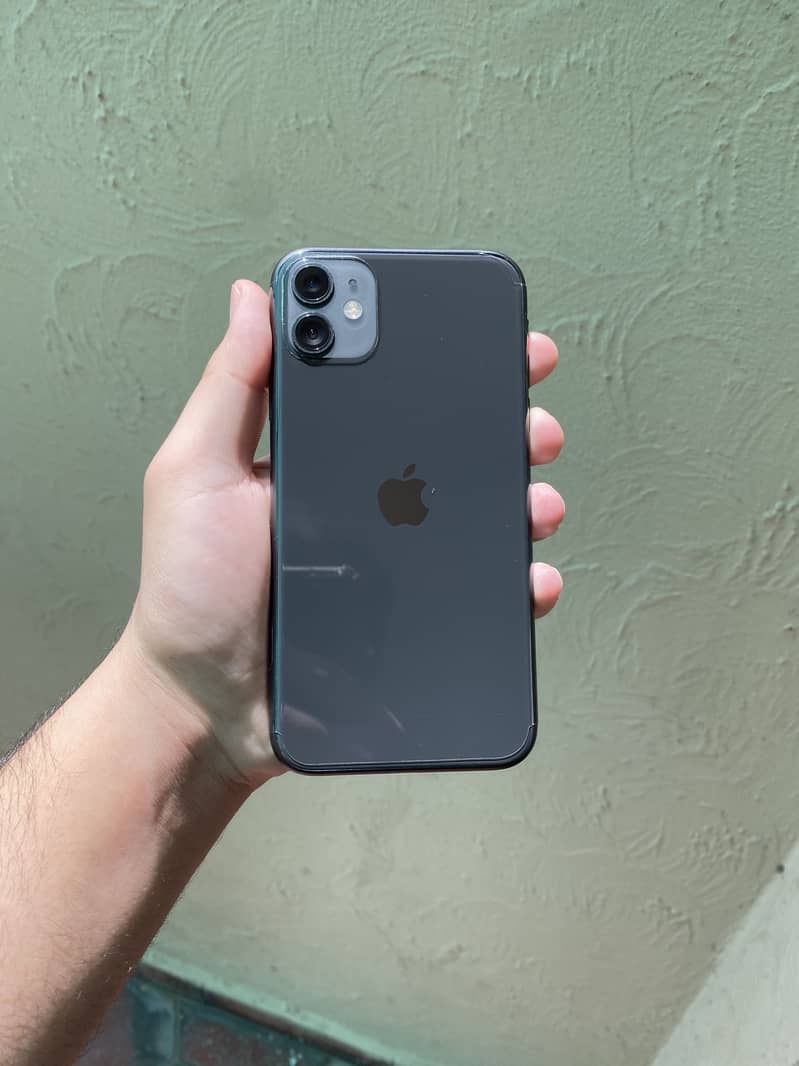 Apple iPhone 11 3