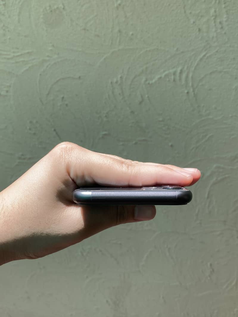 Apple iPhone 11 8