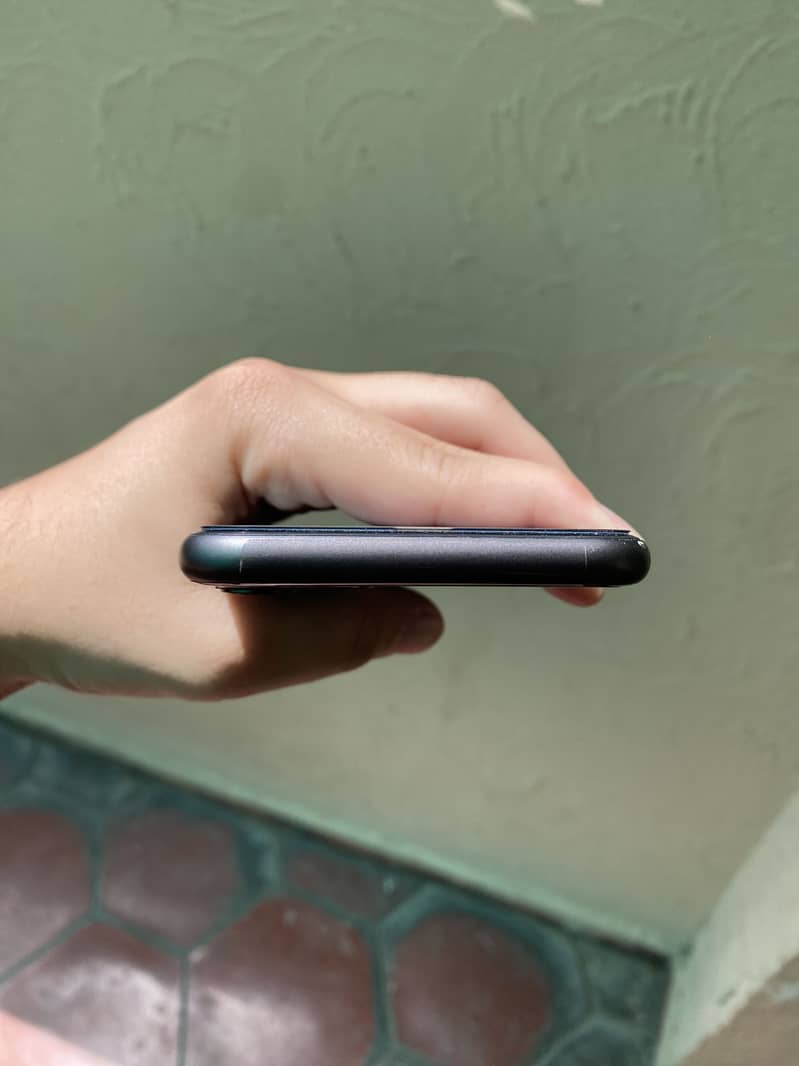 Apple iPhone 11 11