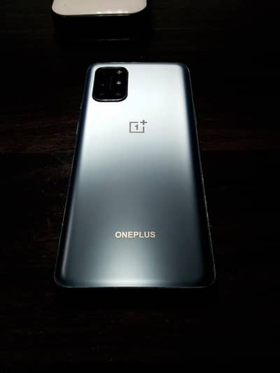 One Plus 8T in good condition