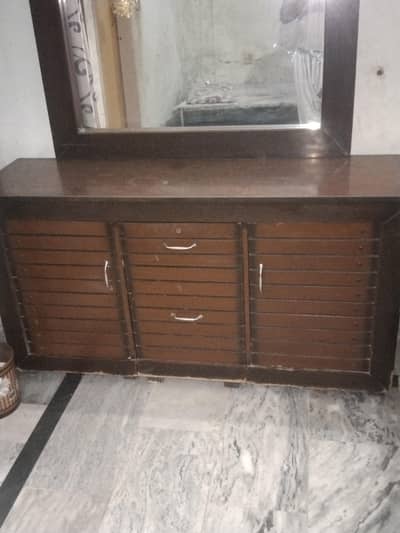 Dressing table in very good condition