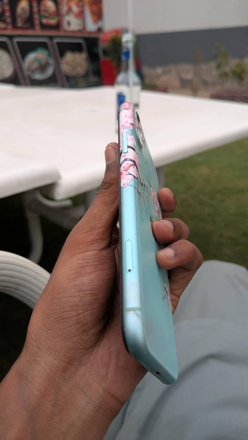 Apple iPhone 11 2