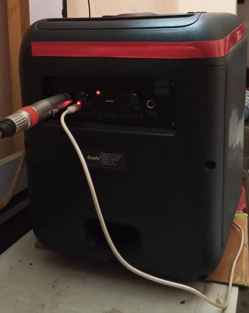Studio speaker type 3
