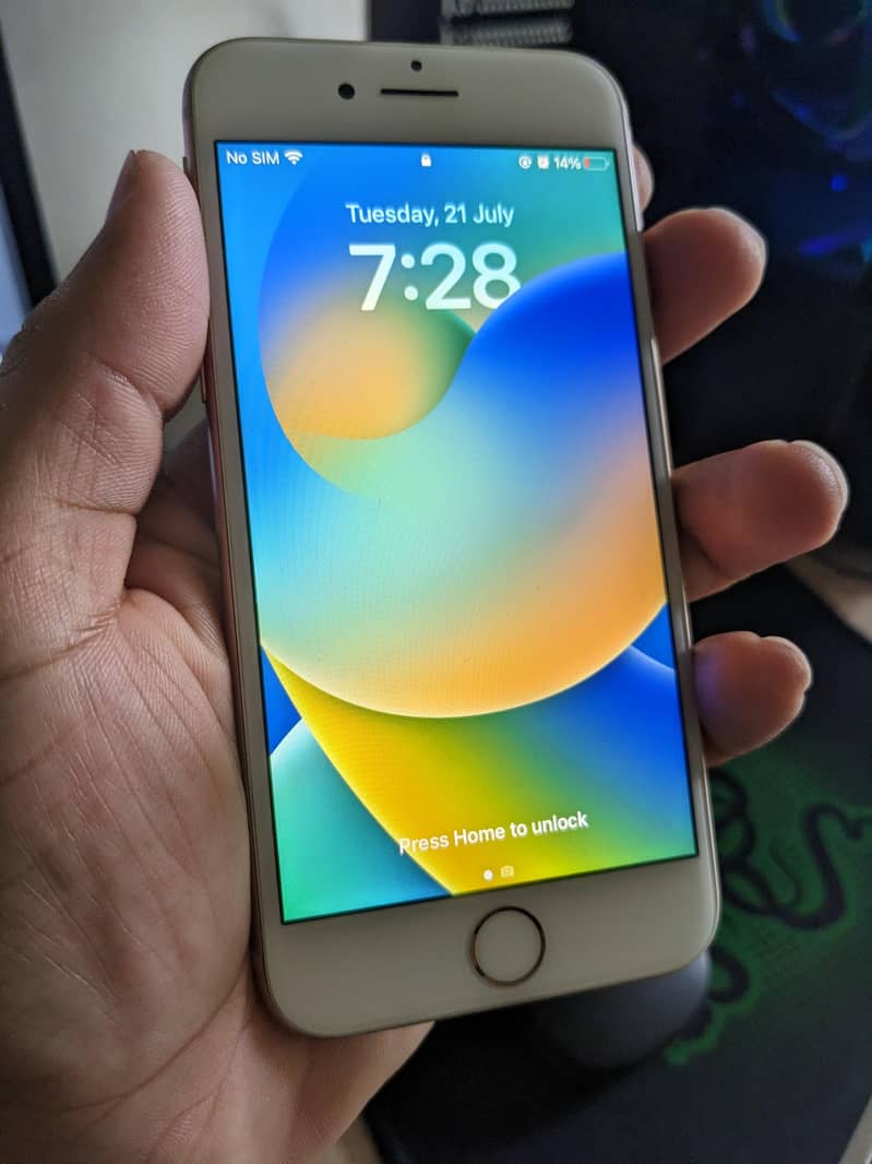 Apple iPhone 8 0
