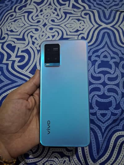 vivo y33s 128 gb , with box and charger , PTA APPROVED,