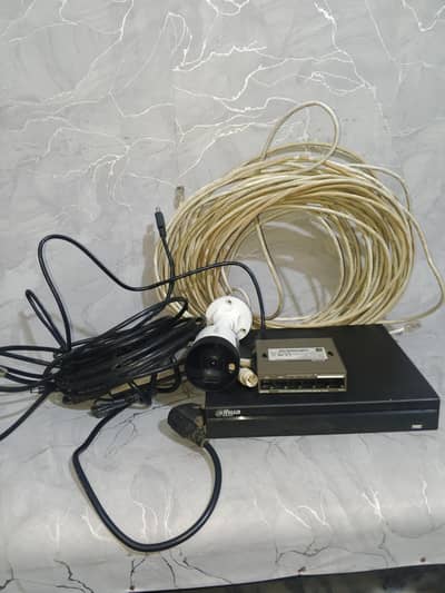 Dahua 4 Channel NVR + 1 IP Camera + Tenda PoE Switch CCTV Kit