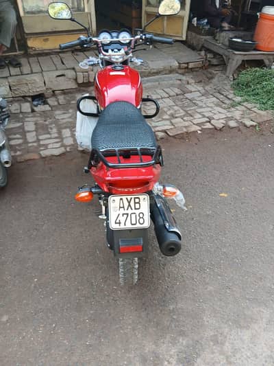 Yamaha ybz 125.