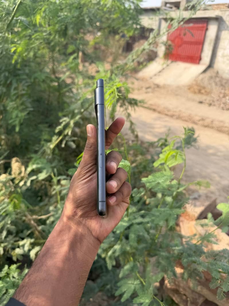 Google Pixel 7 5