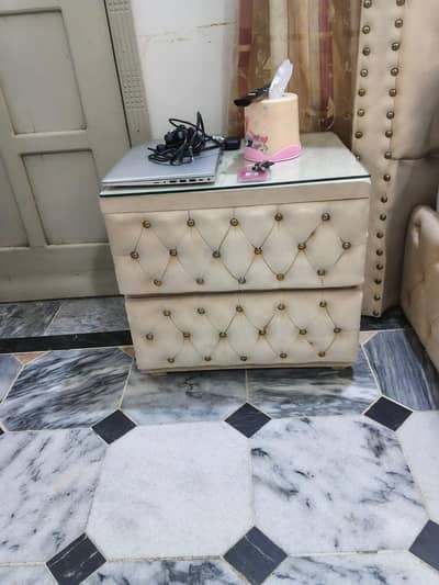 wooden bed set - dressing table +side tables +skin colour