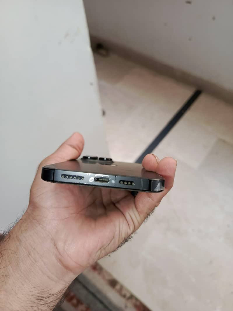 Apple iPhone 14 Pro Max 2