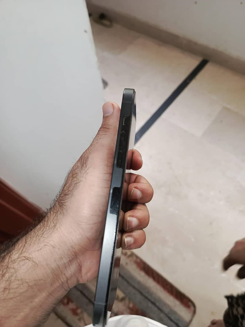 Apple iPhone 14 Pro Max 6