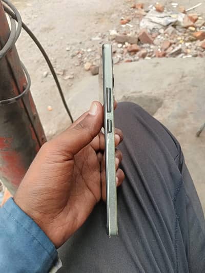 Vivo Y100