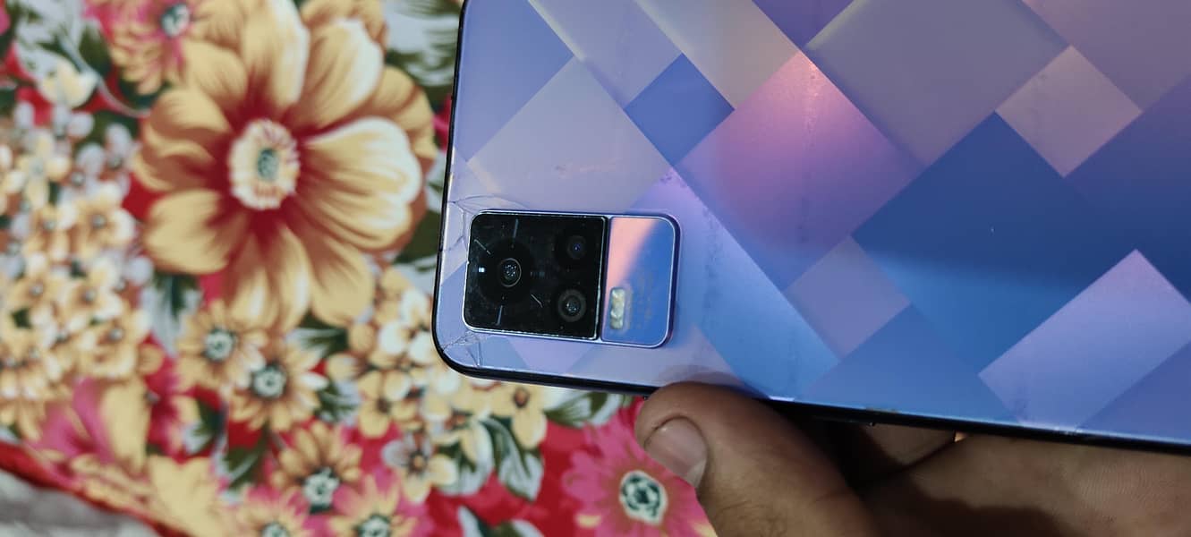 Vivo V21e 1