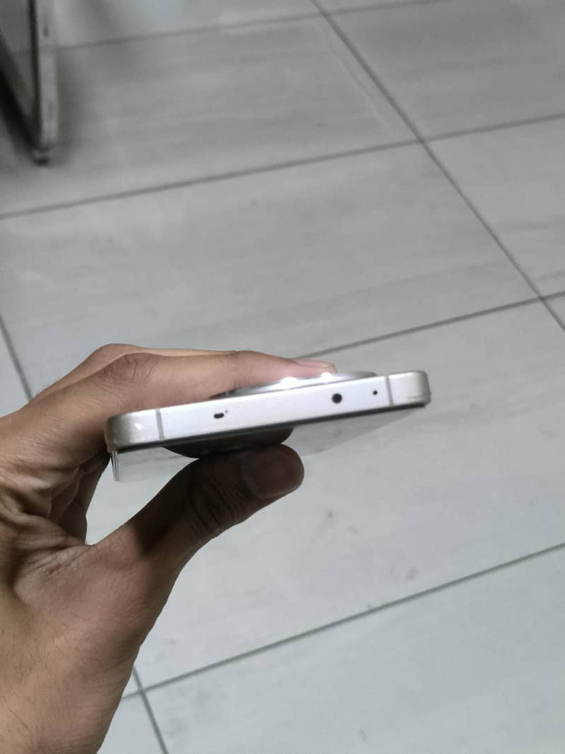 One Plus 13R 4