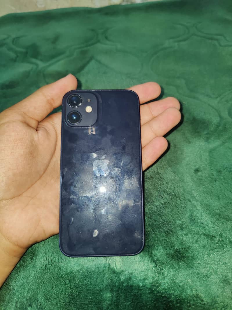 iPhone 12 mini 6