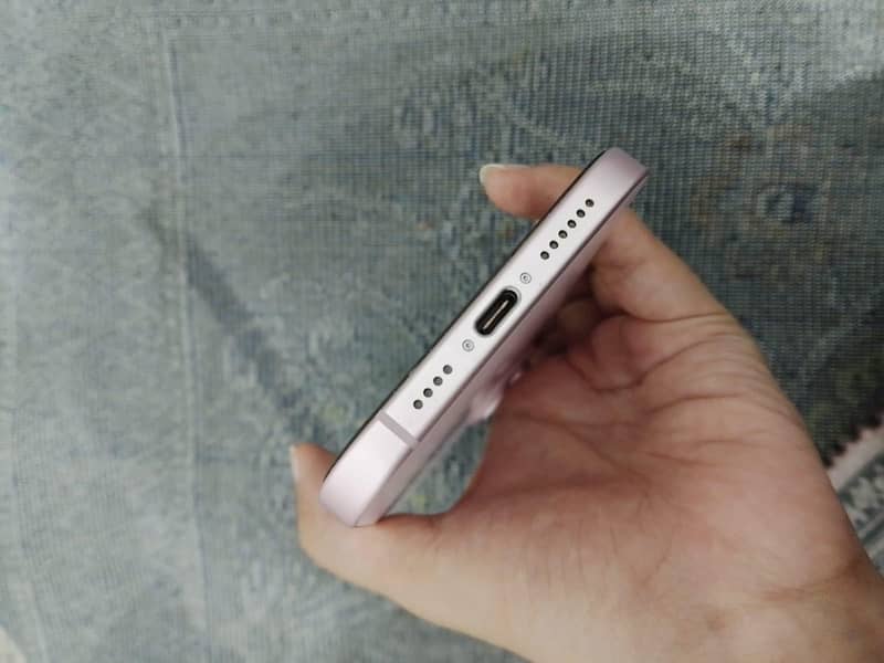 Apple iPhone 15 plus 0