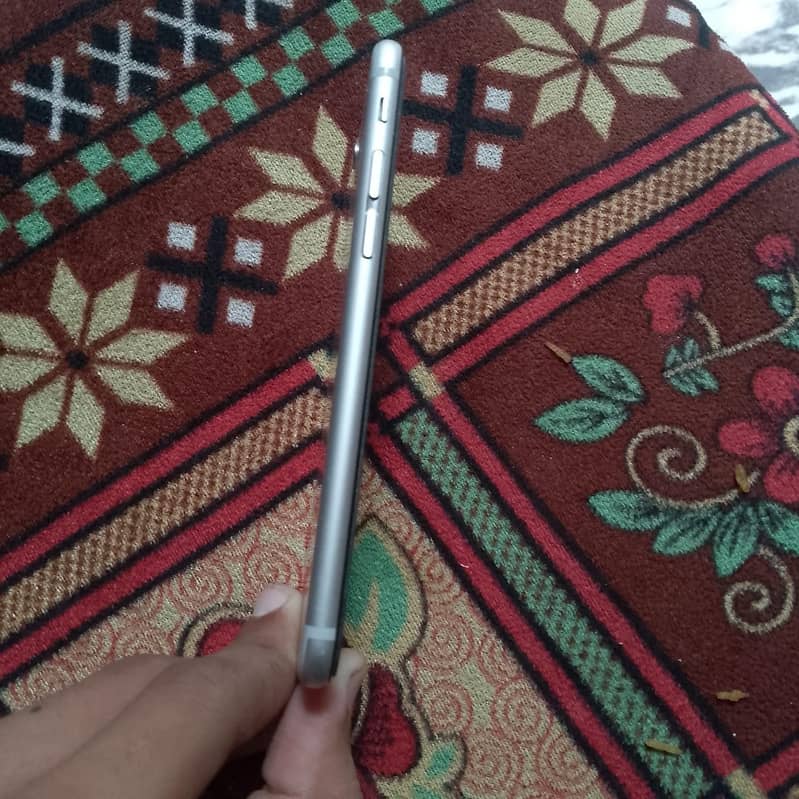 Apple iPhone 6 3