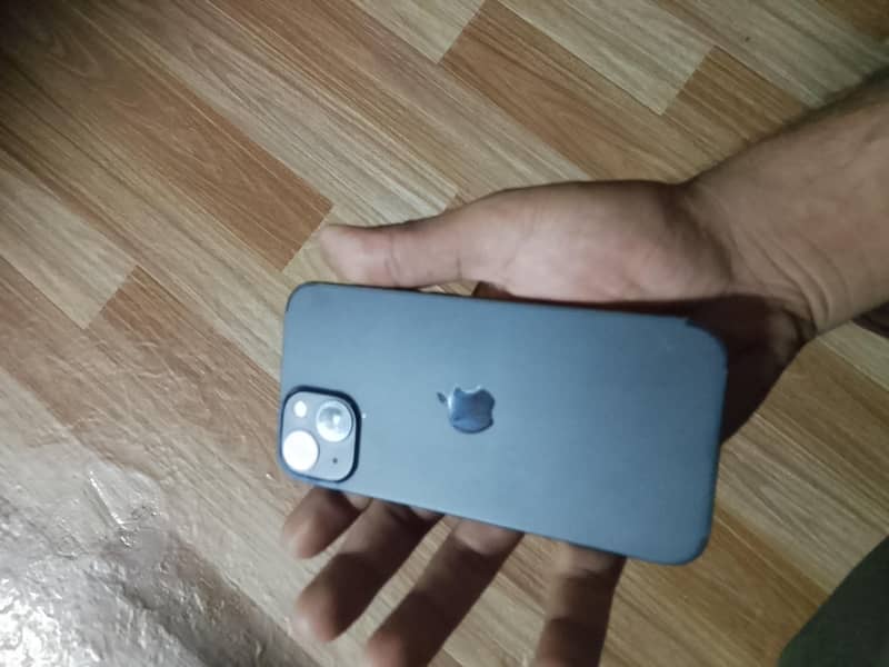 Apple iPhone 13 1