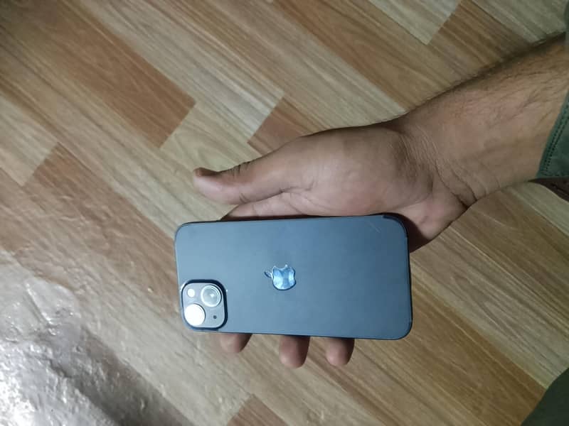 Apple iPhone 13 3