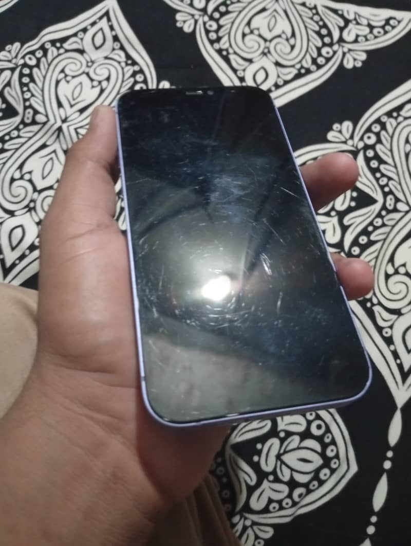 Apple iPhone 12 2