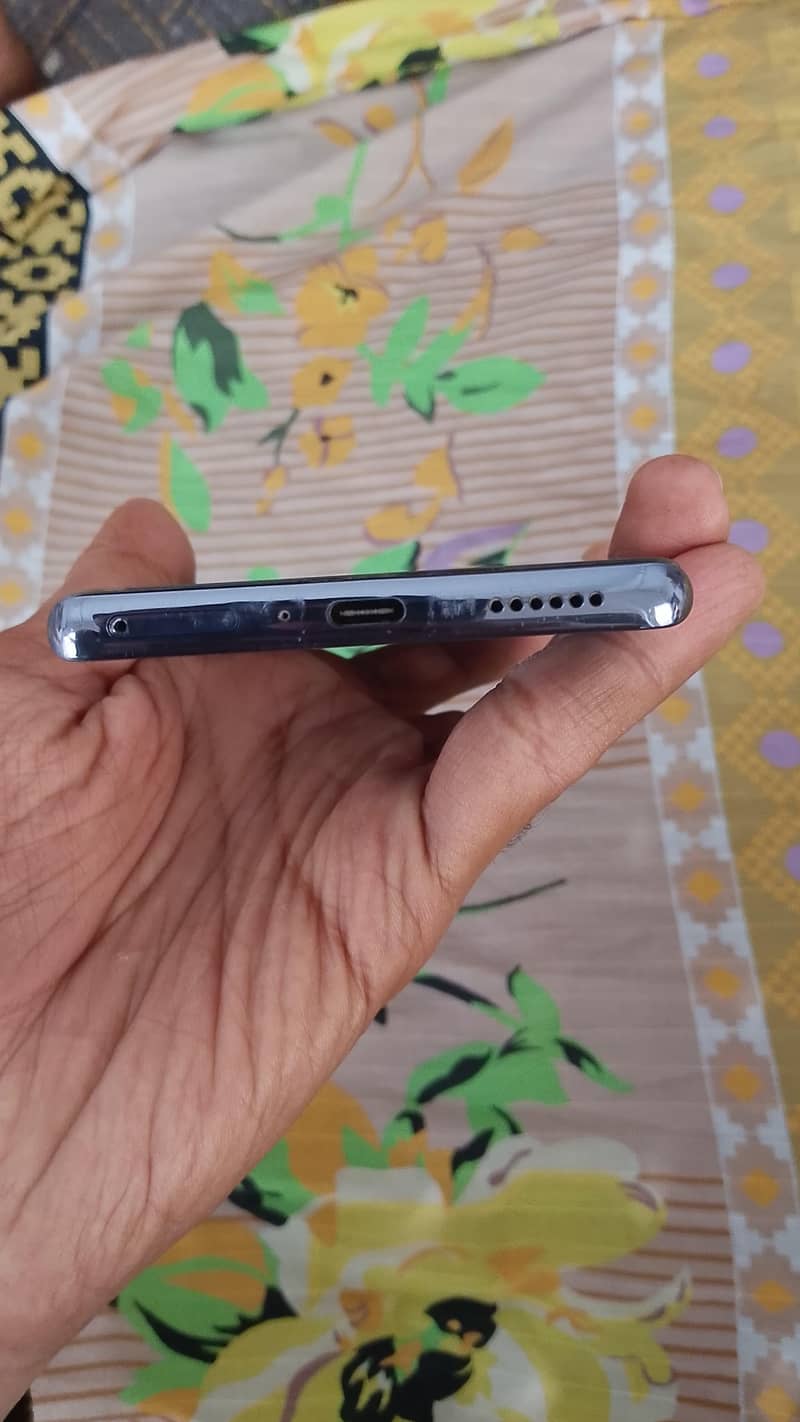 Tecno Spark 20 Pro Plus 2