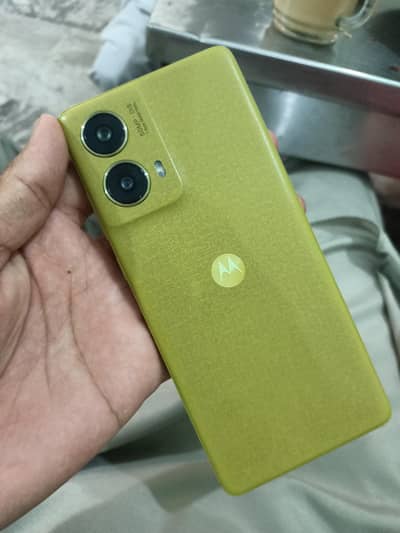 Motorola Moto G85
