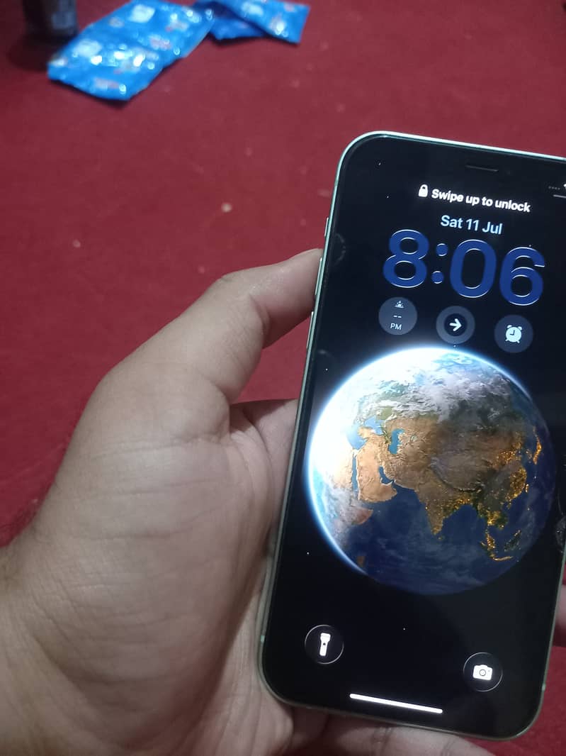 Apple iPhone 12 1