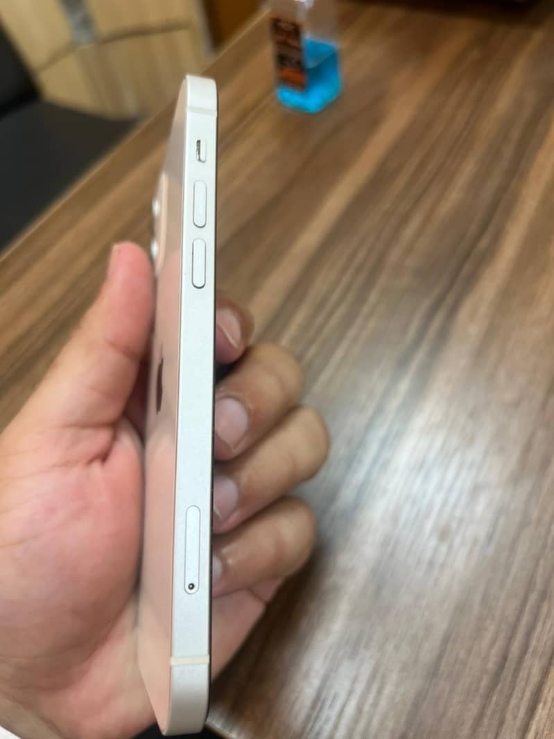 Apple iPhone 12 5