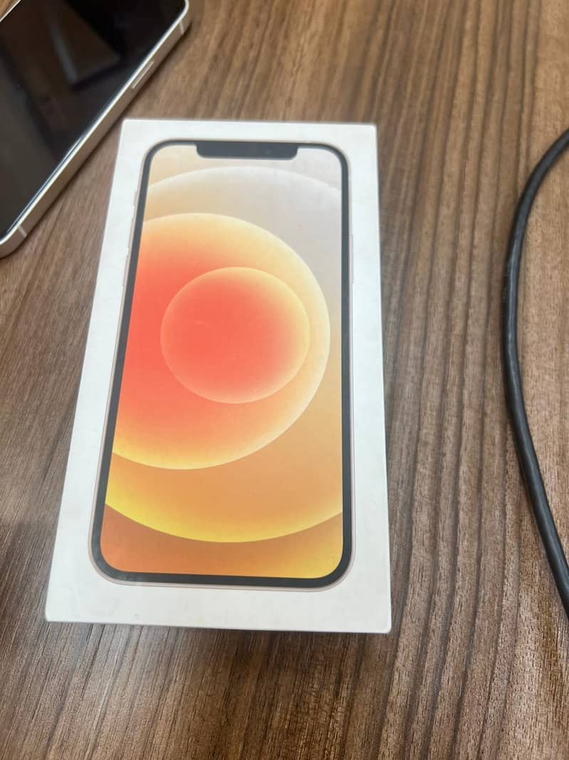 Apple iPhone 12 7