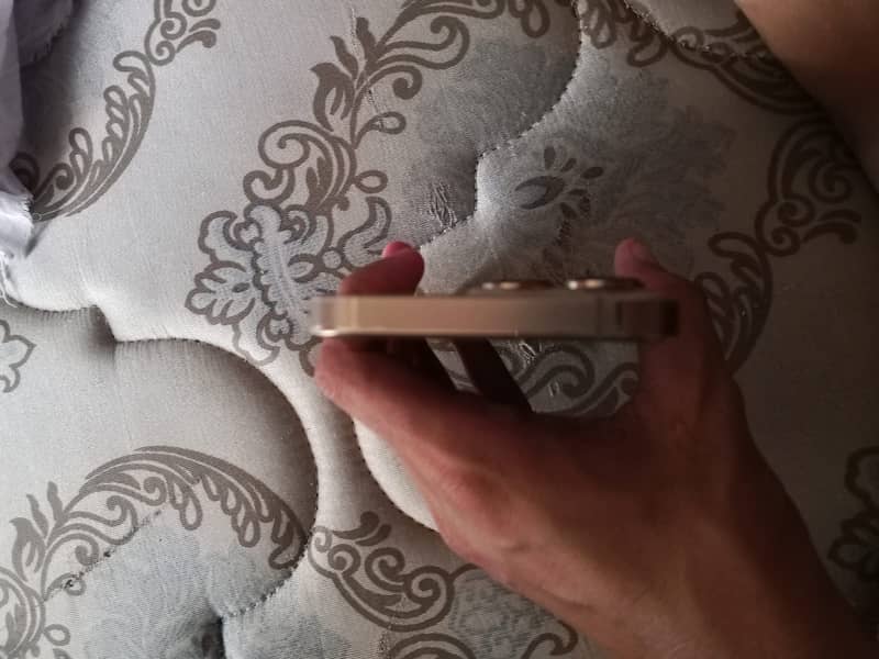 Apple iPhone 13 Pro 3