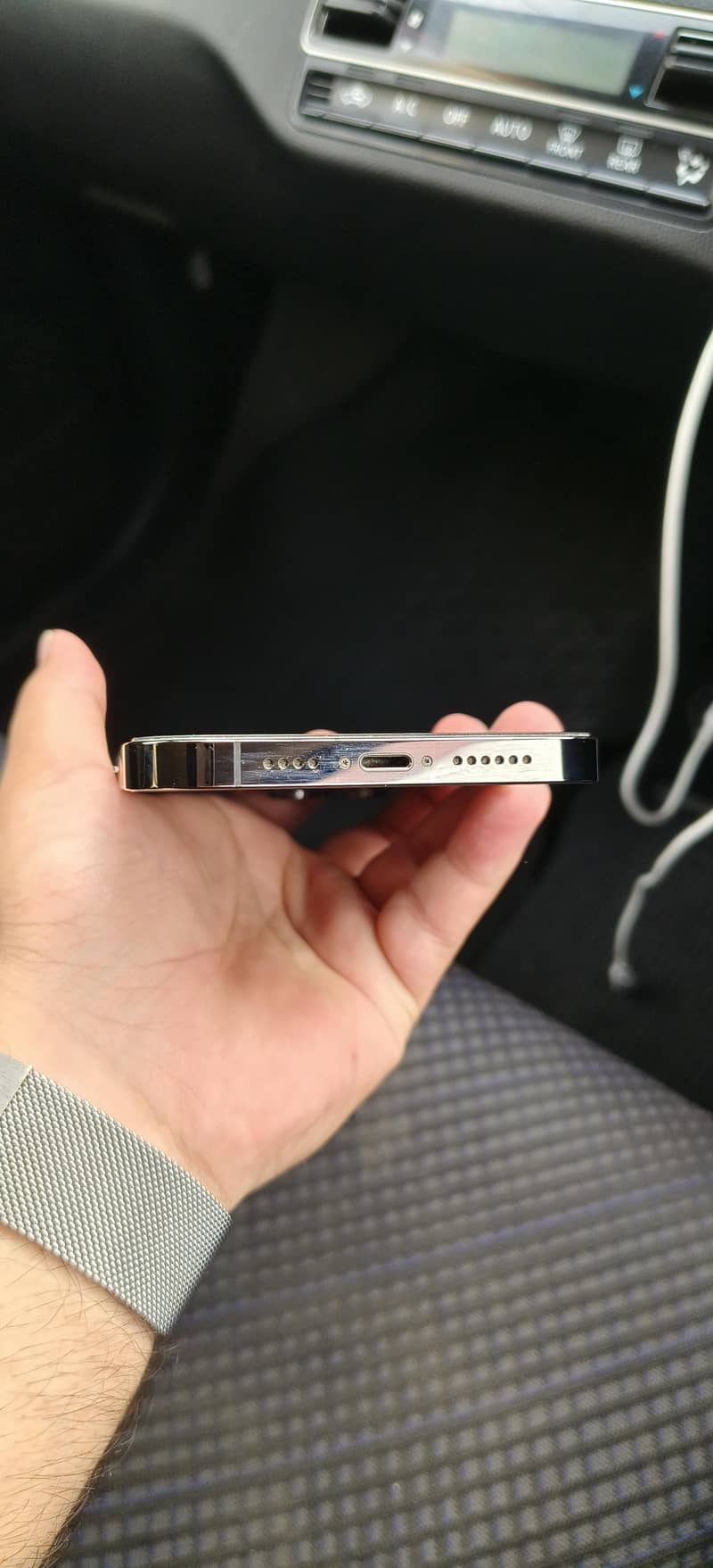 Apple iPhone 13 Pro Max 2