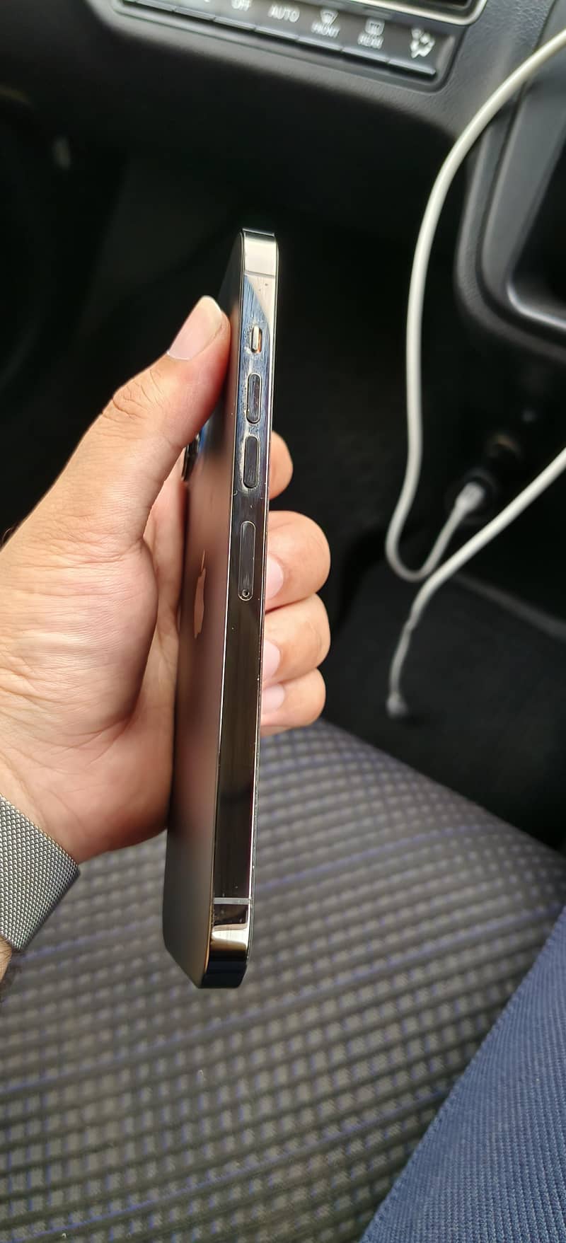 Apple iPhone 13 Pro Max 3