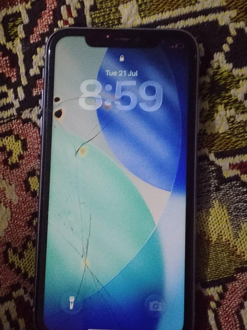 Apple iPhone 11 3