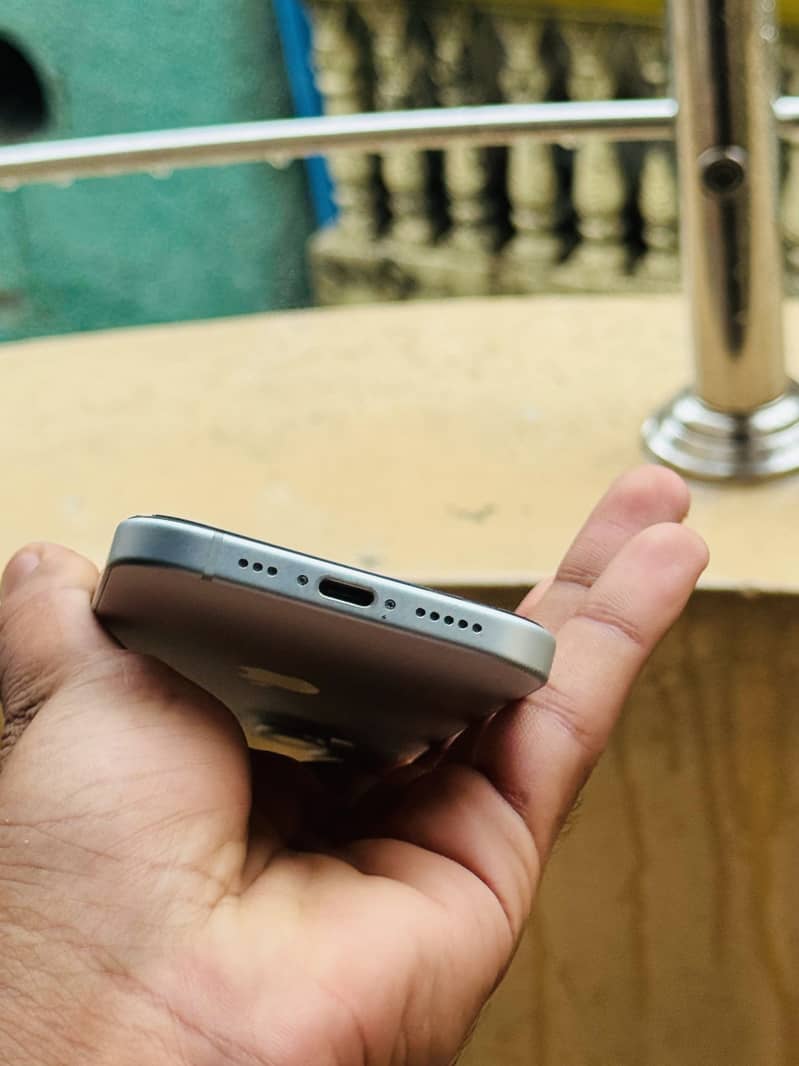 Apple iPhone 15 1