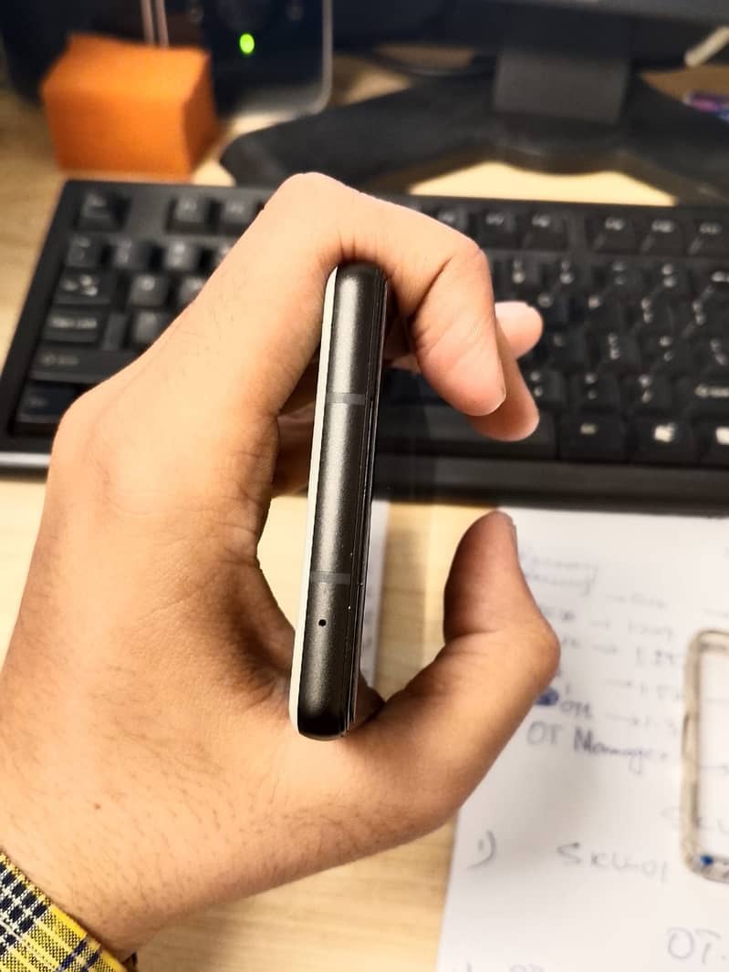 Google Pixel 6a 1