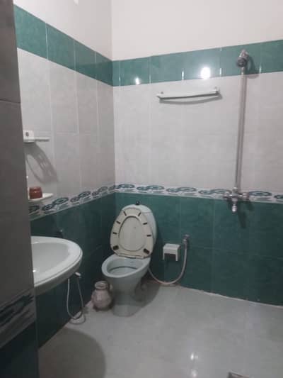 I 8 upper portion available for rent nice location